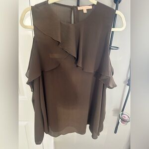 Like New Gibson Latimer Elegant Olive Greenish Brown Ruffle Cold Shoulder Top🤎💚🤎